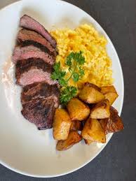 Photo of 520 Bar & Grill, a American restaurant in Bellevue