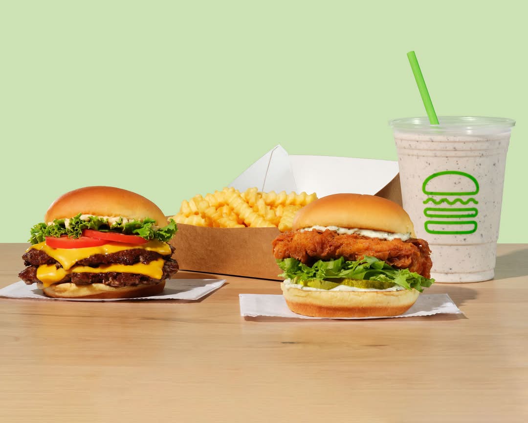 Photo of Shake Shack, a Burgers & Fast Casual restaurant in Bellevue